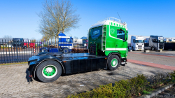 20260329-Tom-Holding-00181